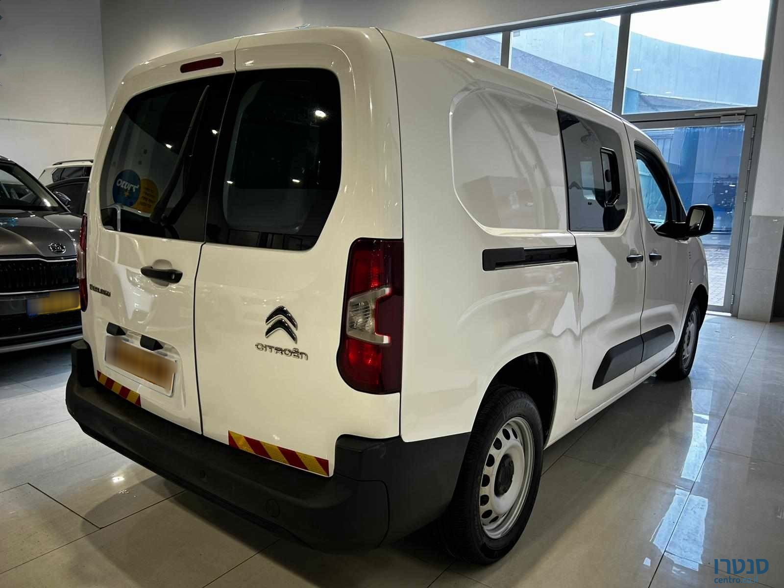 2021' Citroen Berlingo photo #3