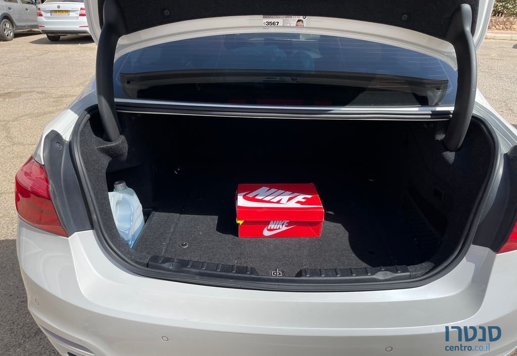 2017' BMW 3 Series ב.מ.וו סדרה 3 photo #6