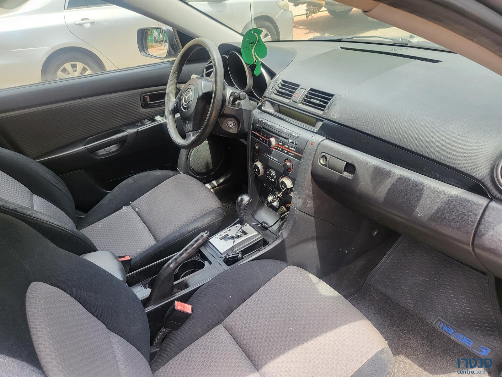 2005' Mazda 3 photo #5