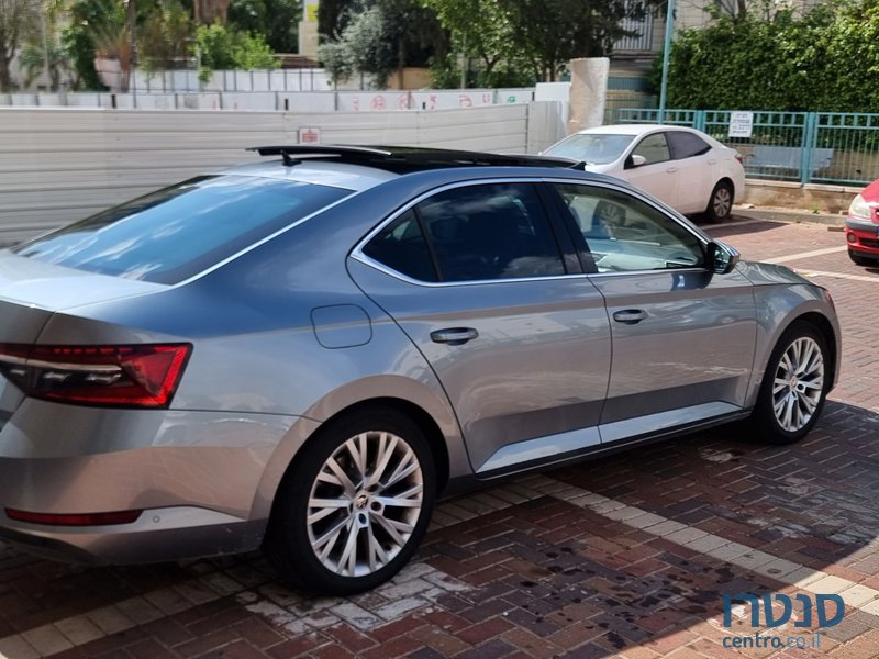 2019' Skoda Superb סקודה סופרב photo #3