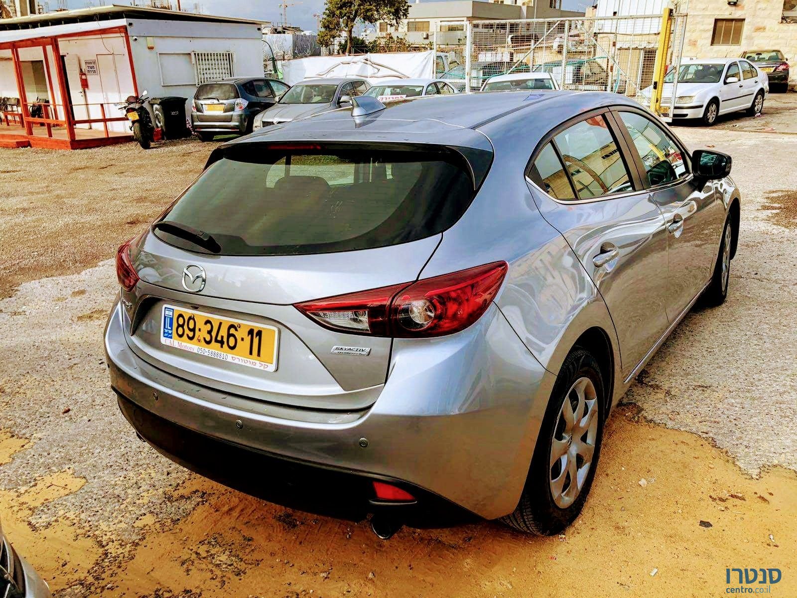 2015' Mazda 3 photo #2