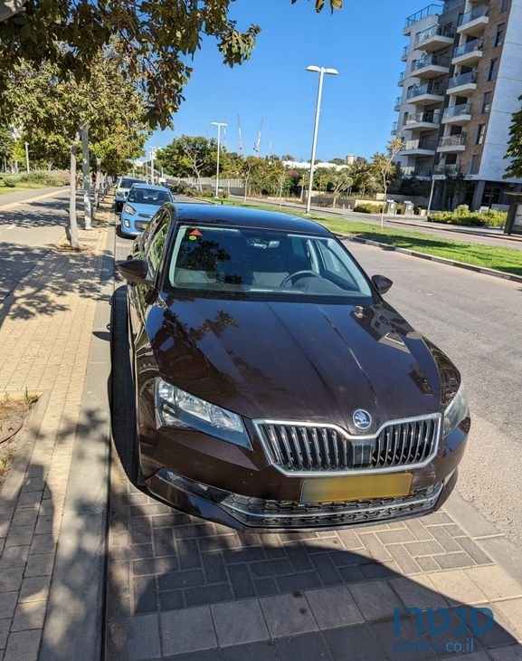2017' Skoda Superb סקודה סופרב photo #3