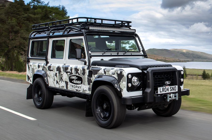 Классический Land Rover Defender обзавелся спецверсией с V8 на борту