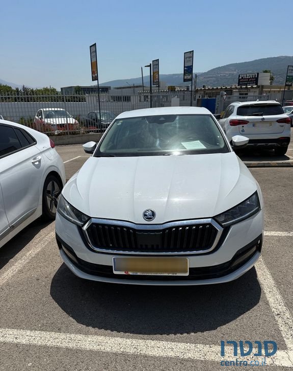 2021' Skoda Octavia סקודה אוקטביה photo #2