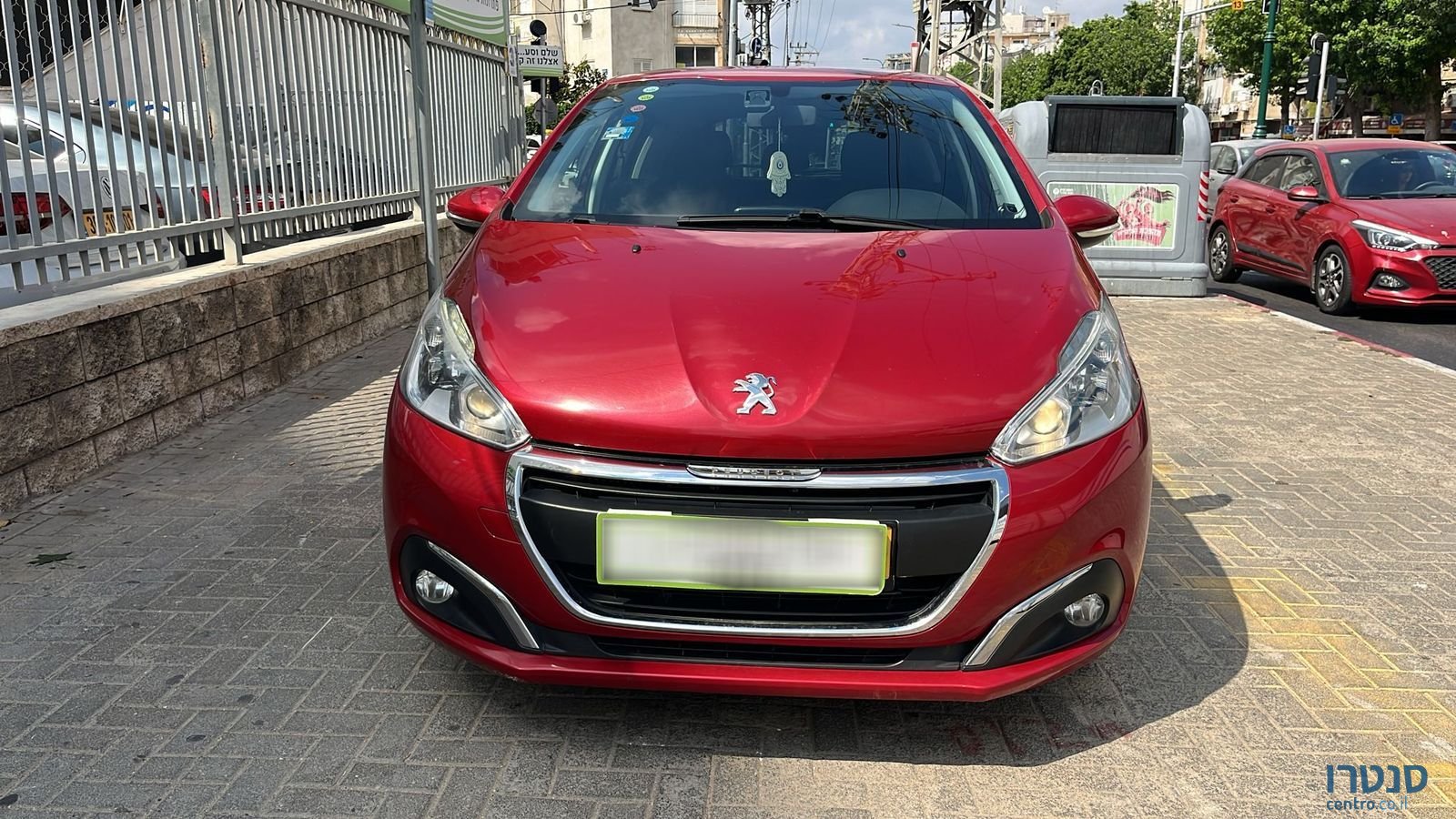 2017' Peugeot 208 photo #1