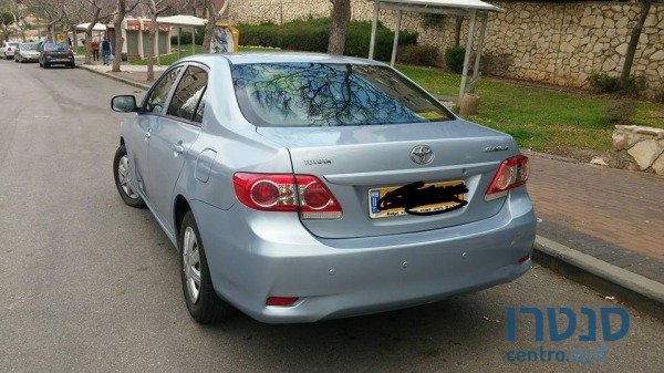 2010' Toyota Corolla photo #2