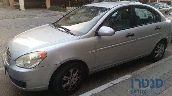2008' Hyundai Accent photo #1