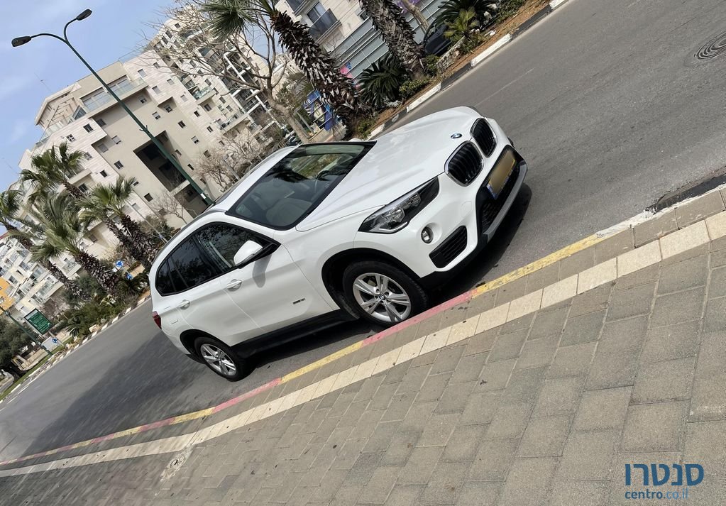 2017' BMW X1 ב.מ.וו photo #4