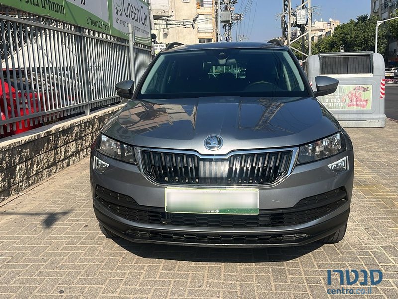 2020' Skoda Karoq photo #4