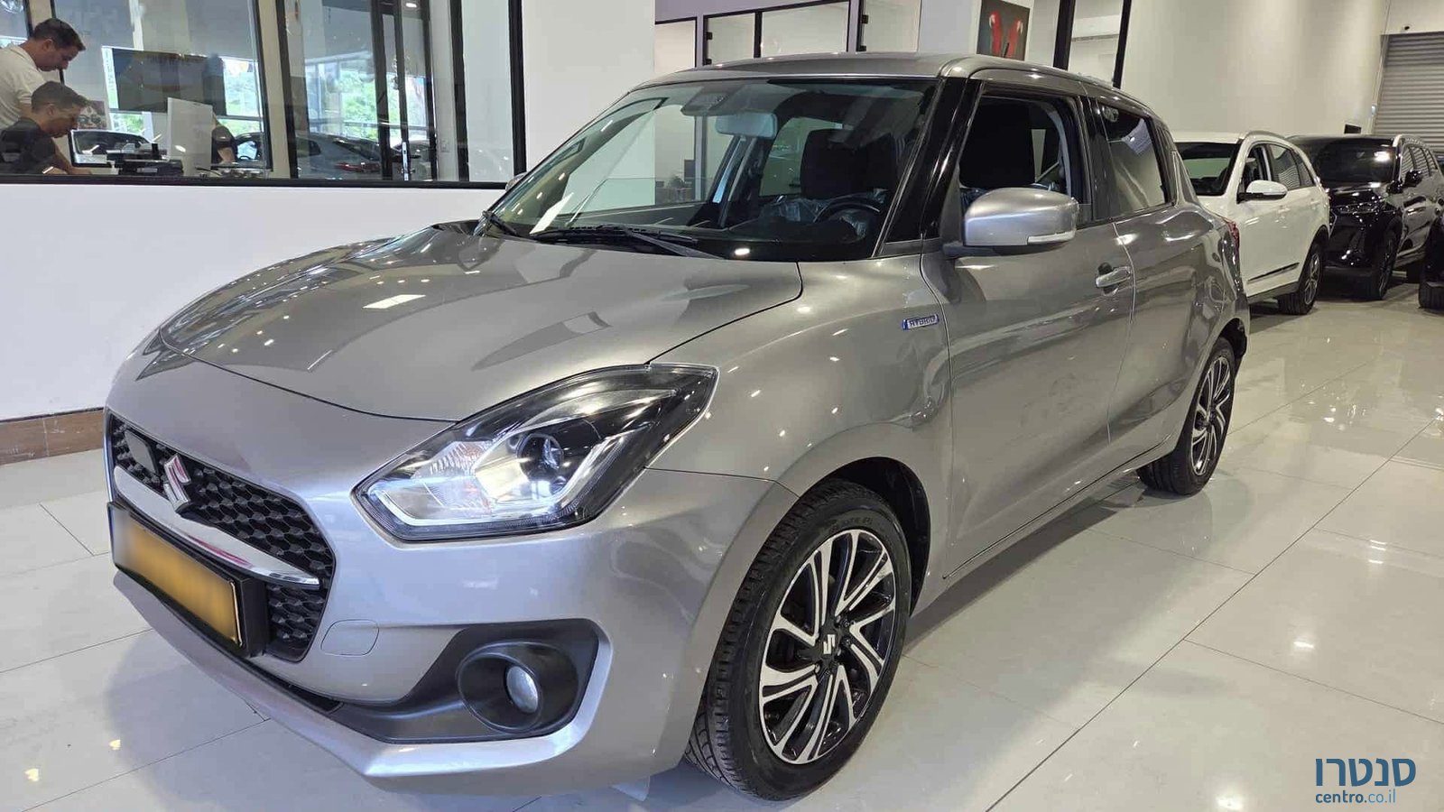 2021' Suzuki Swift photo #2