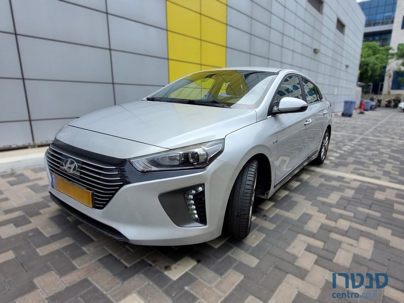 2018' Hyundai Ioniq photo #1