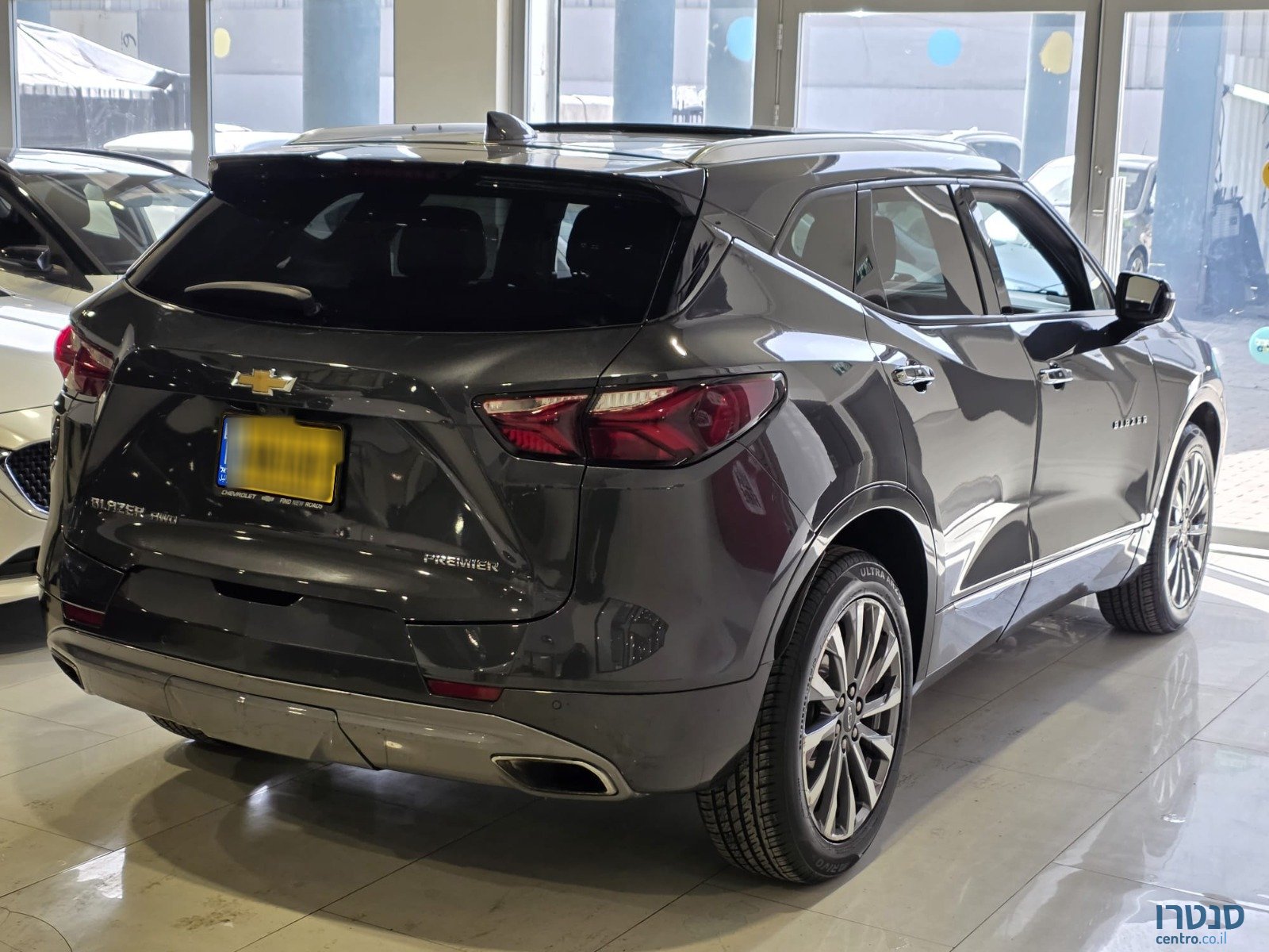 2023' Chevrolet Blazer photo #3