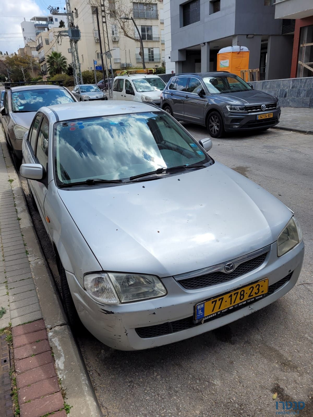 2000' Mazda 323 מאזדה לאנטיס photo #4