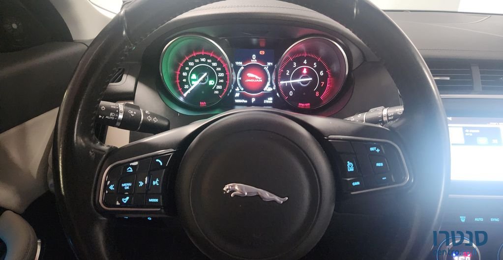 2019' Jaguar E-Pace יגואר photo #5