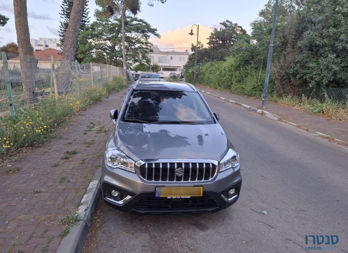 2018' Suzuki SX4 סוזוקי קרוסאובר photo #4