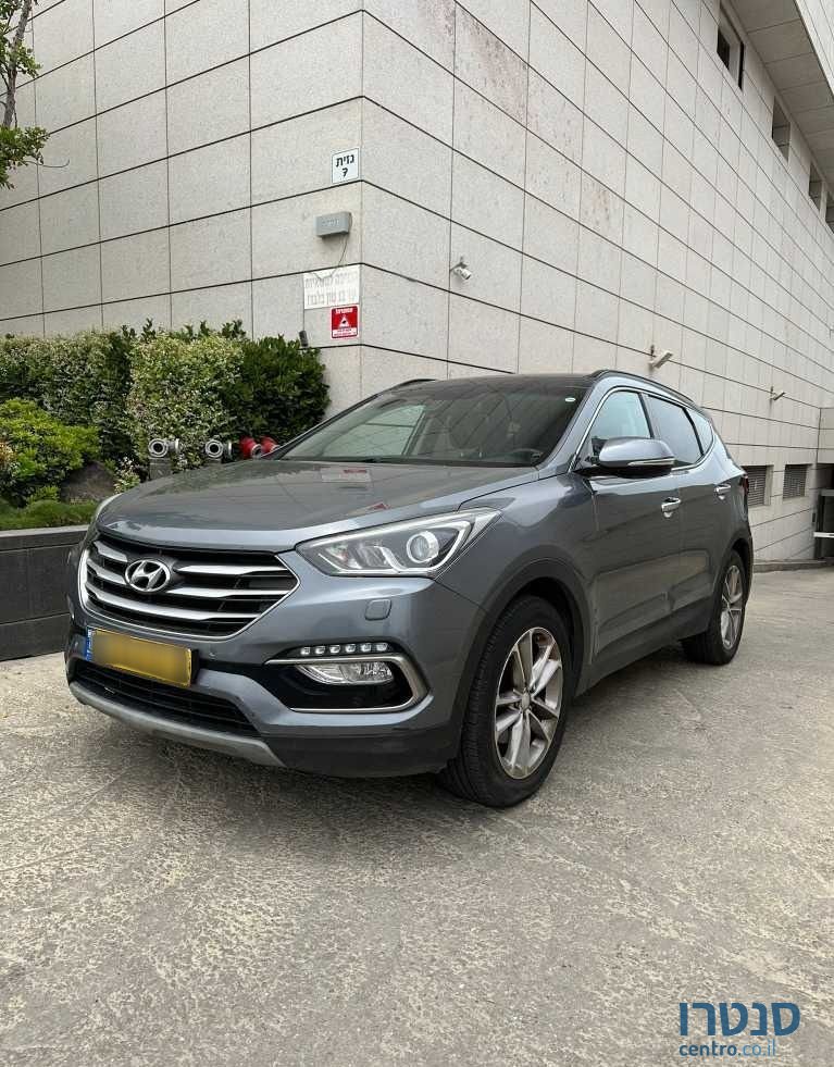 2018' Hyundai Santa Fe יונדאי סנטה פה photo #2