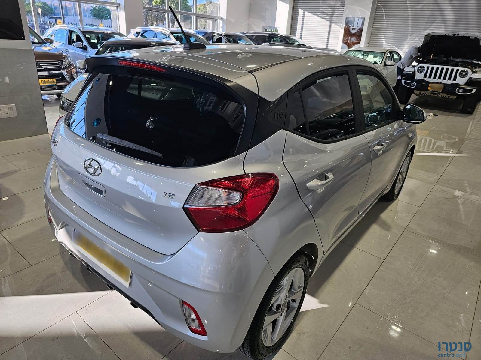 2021' Hyundai i10 photo #3