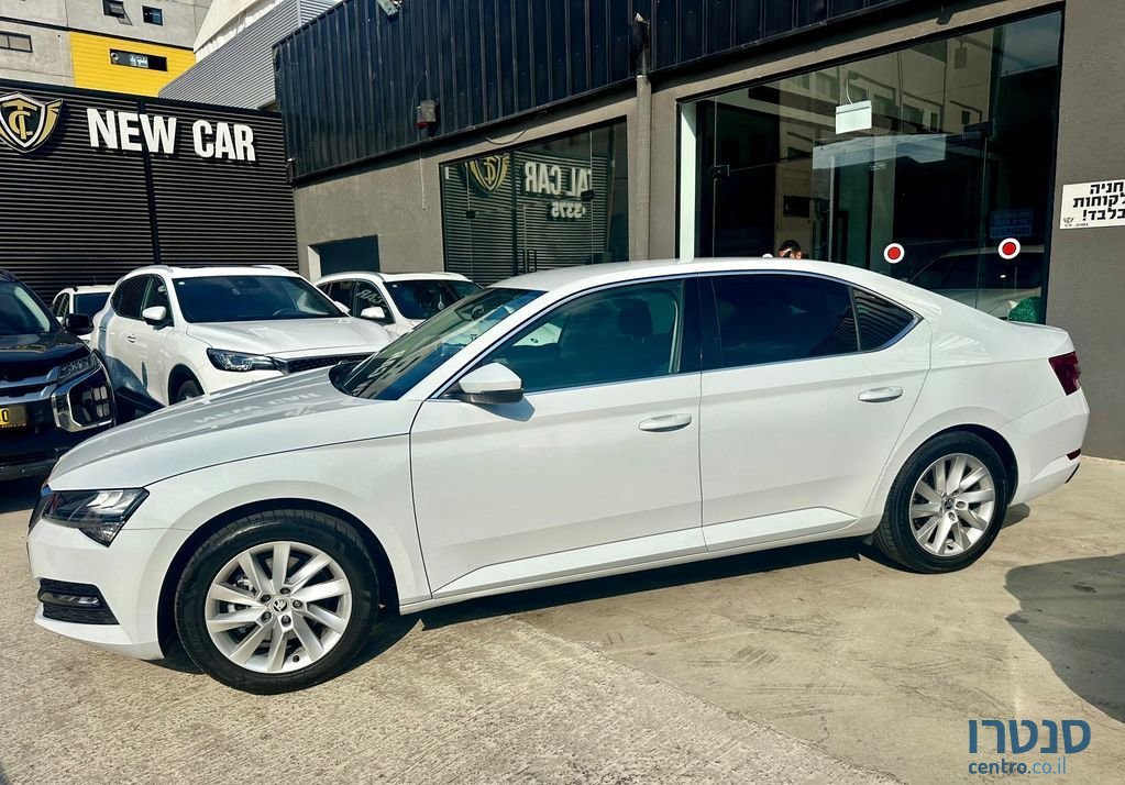 2020' Skoda Superb סקודה סופרב photo #2