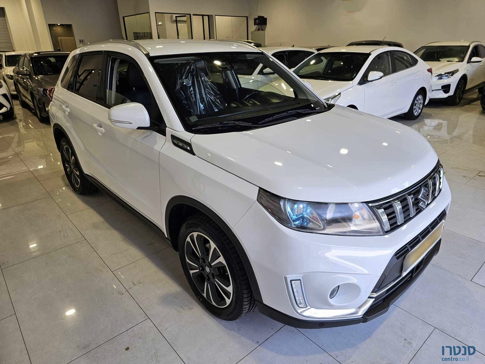 2021' Suzuki Vitara CROSSTYLE photo #2