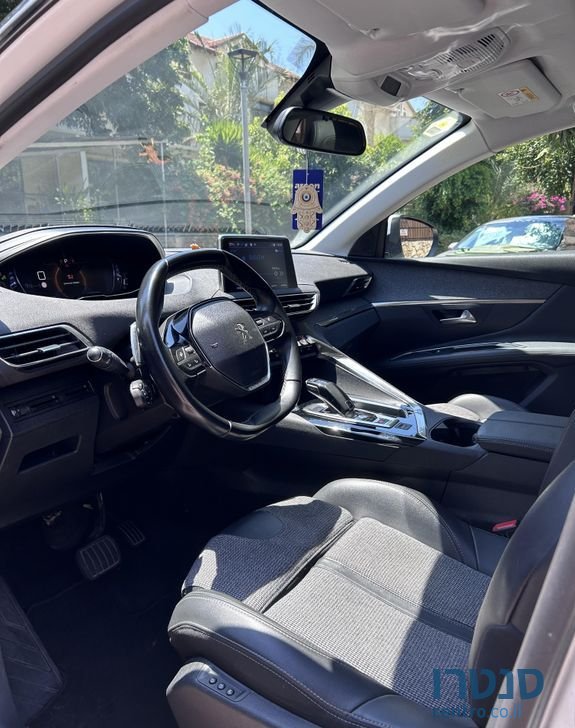 2019' Peugeot 3008 פיג'ו photo #4