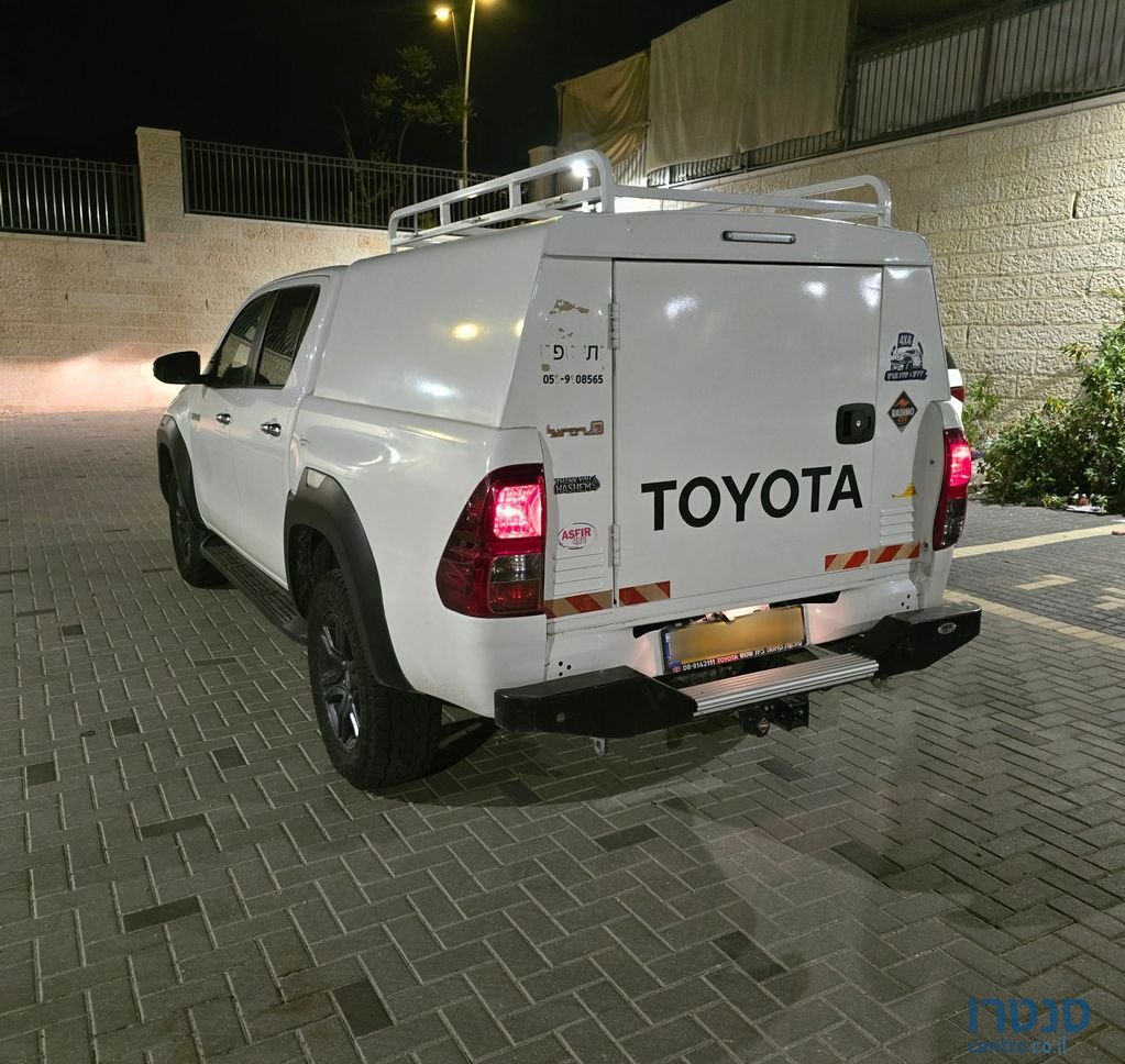 2023' Toyota Hilux טויוטה היילקס photo #3
