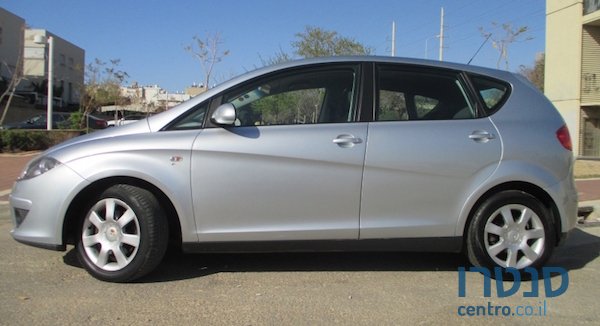 2006' SEAT Leon photo #3