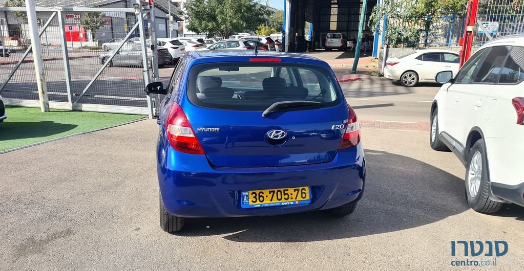 2011' Hyundai i20 יונדאי photo #5