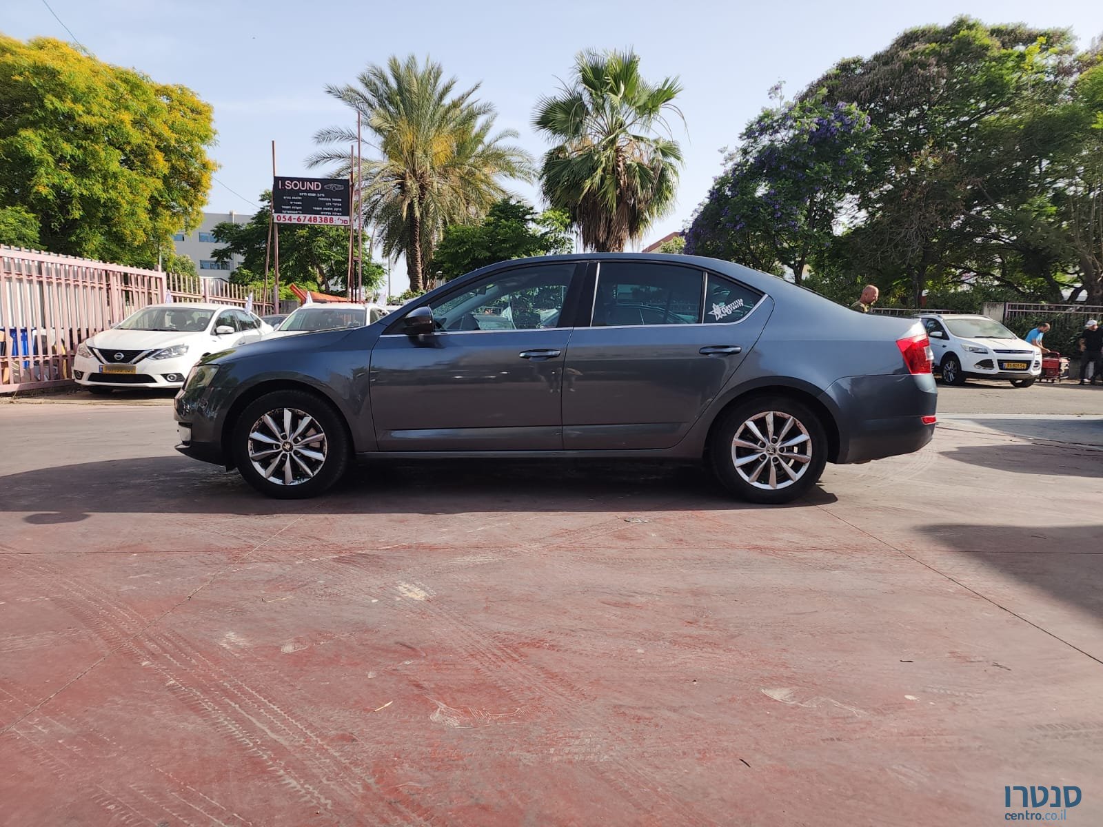 2016' Skoda Octavia photo #1