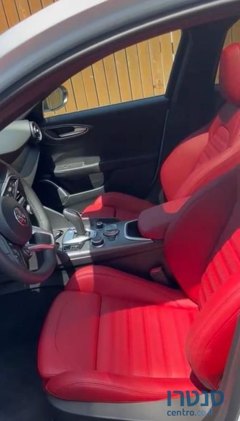 2022' Alfa Romeo Giulia אלפא רומיאו ג'וליה photo #2