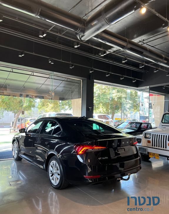 2021' Skoda Octavia סקודה אוקטביה photo #6