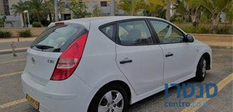 2010' Hyundai I30 i30 יונדאי photo #3