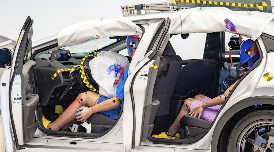 After 47 Years, The Feds Finally Discover Women Are In Cars Crashes Too