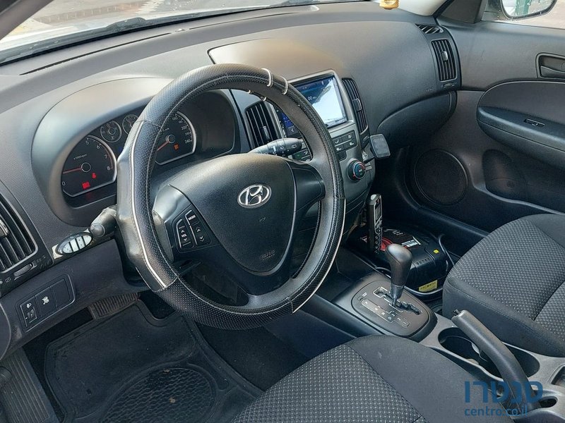 2009' Hyundai i30 יונדאי photo #2