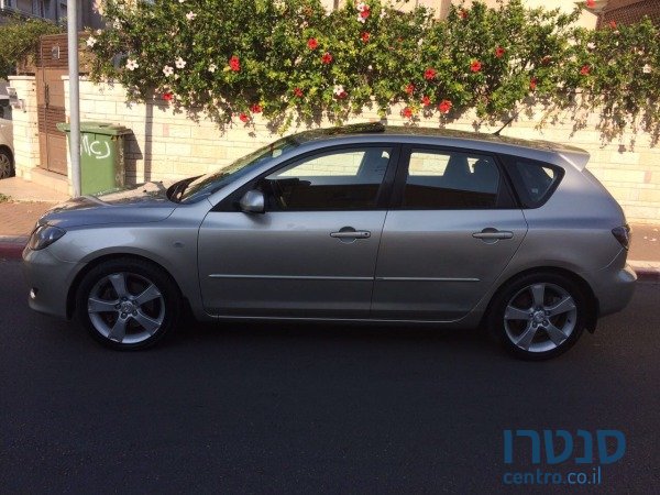 2006' Mazda 3 photo #1