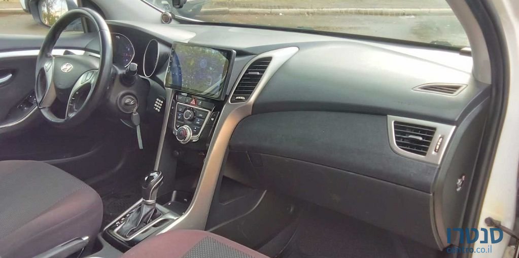 2013' Hyundai i30 יונדאי photo #6