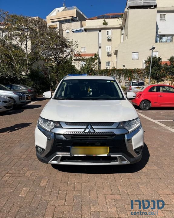 2020' Mitsubishi Outlander מיצובישי אאוטלנדר photo #6