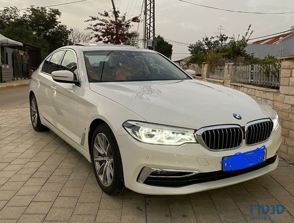 2019' BMW 5 Series ב.מ.וו סדרה 5 photo #1
