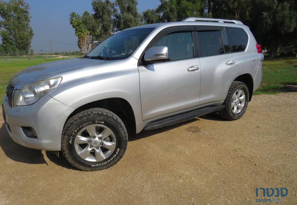 2010' Toyota Land Cruiser טויוטה לנד קרוזר photo #5