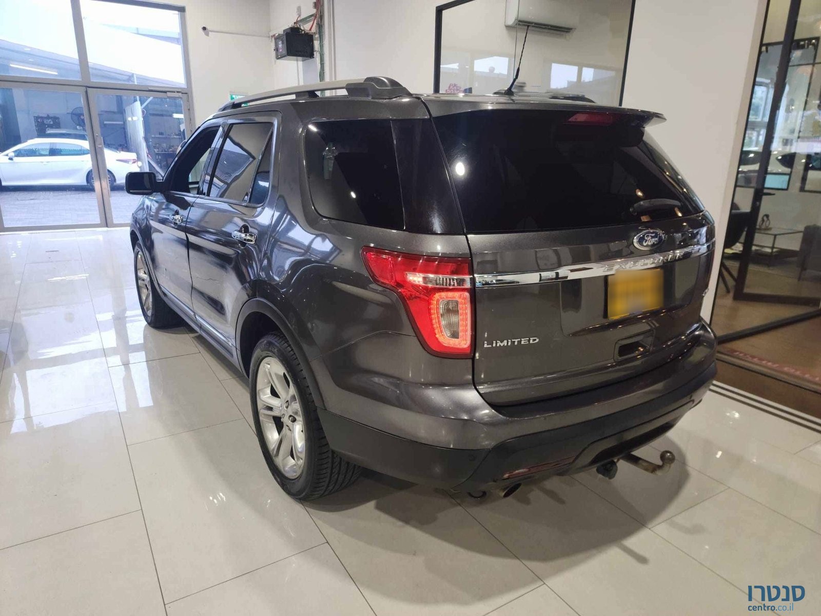 2014' Ford Explorer photo #4