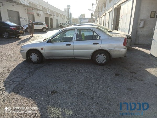 2000' Mitsubishi Lancer photo #1