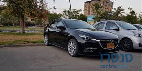 2017' Mazda 3 מאזדה 3 קומפורט photo #1