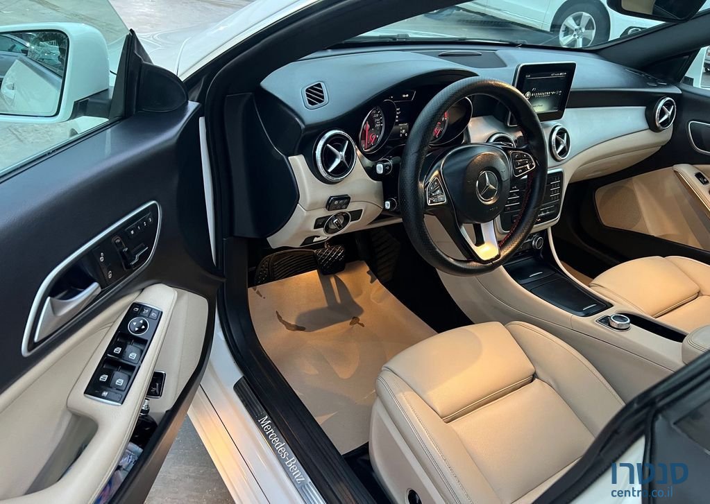 2016' Mercedes-Benz Cla מרצדס photo #6