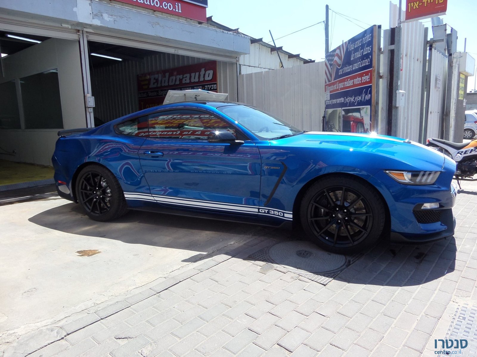 2017' Ford Mustang Shelby GT350 photo #2