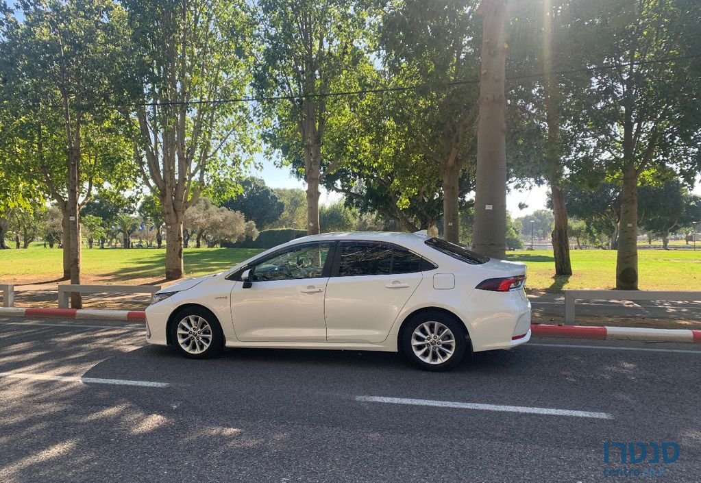 2019' Toyota Corolla טויוטה קורולה photo #1