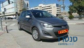 2013' Hyundai i20 photo #3