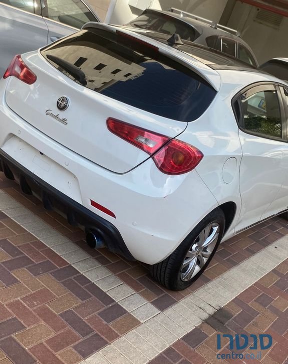 2014' Alfa Romeo Giulietta אלפא רומיאו ג'ולייטה photo #5