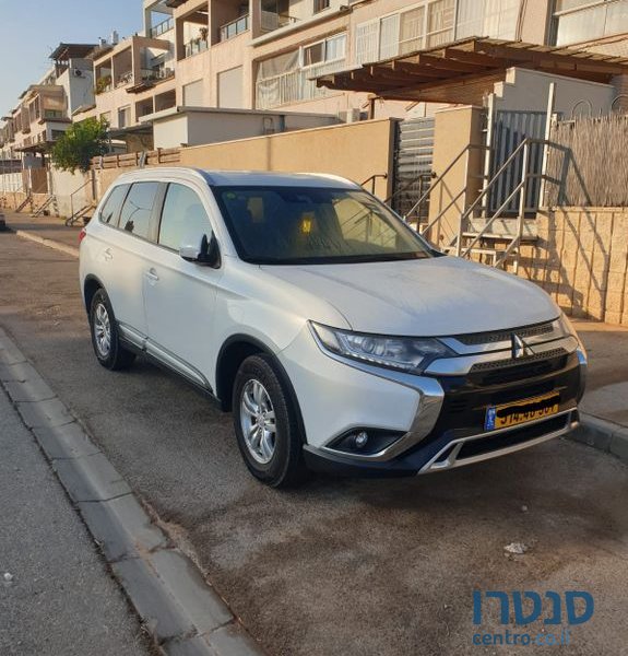 2019' Mitsubishi Outlander מיצובישי אאוטלנדר photo #2