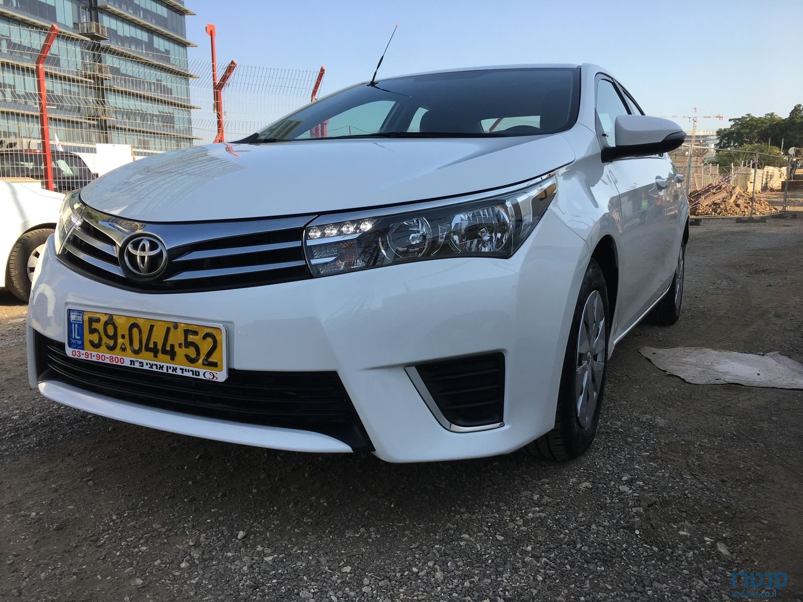 2013' Toyota Corolla photo #3