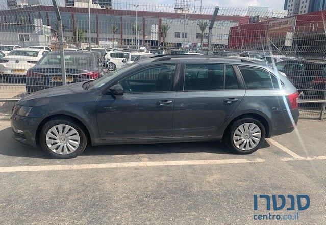 2019' Skoda Octavia סקודה אוקטביה photo #3