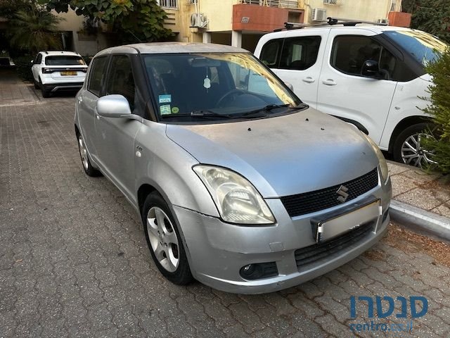 2007' Suzuki Swift סוזוקי סוויפט photo #2